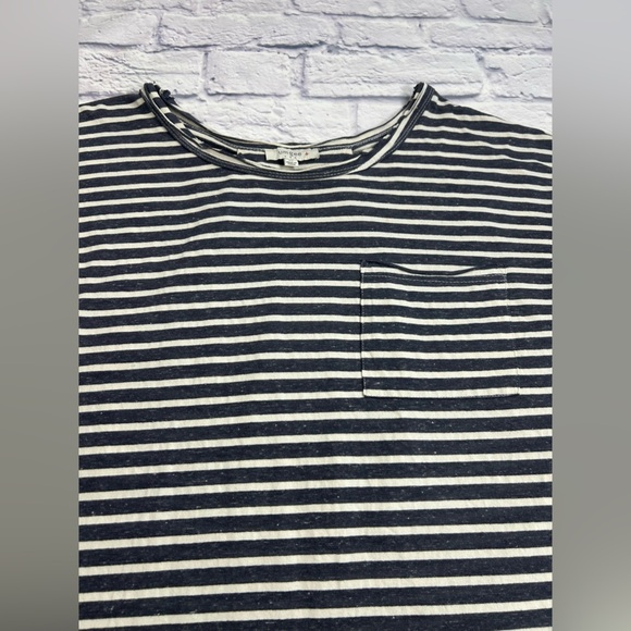 Umgee Gray and Cream Striped 3/4 Length Sleeve Top. Size XL. - Picture 3 of 9